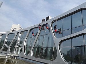 科学城创新大厦外墙清洗